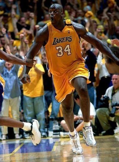 拉赫马尼：我们要庆祝，因为训练、工作就是为了让球迷高兴（拉赫马尼：该庆祝了，我们的训练与付出都是为了让球迷开心）