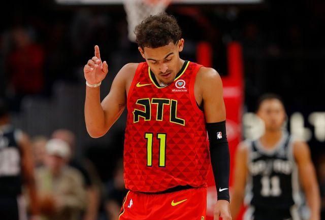 雄鹿完成逆转 库兹马31分表现抢眼（雄鹿上演逆转好戏 库兹马轰31分闪耀全场）