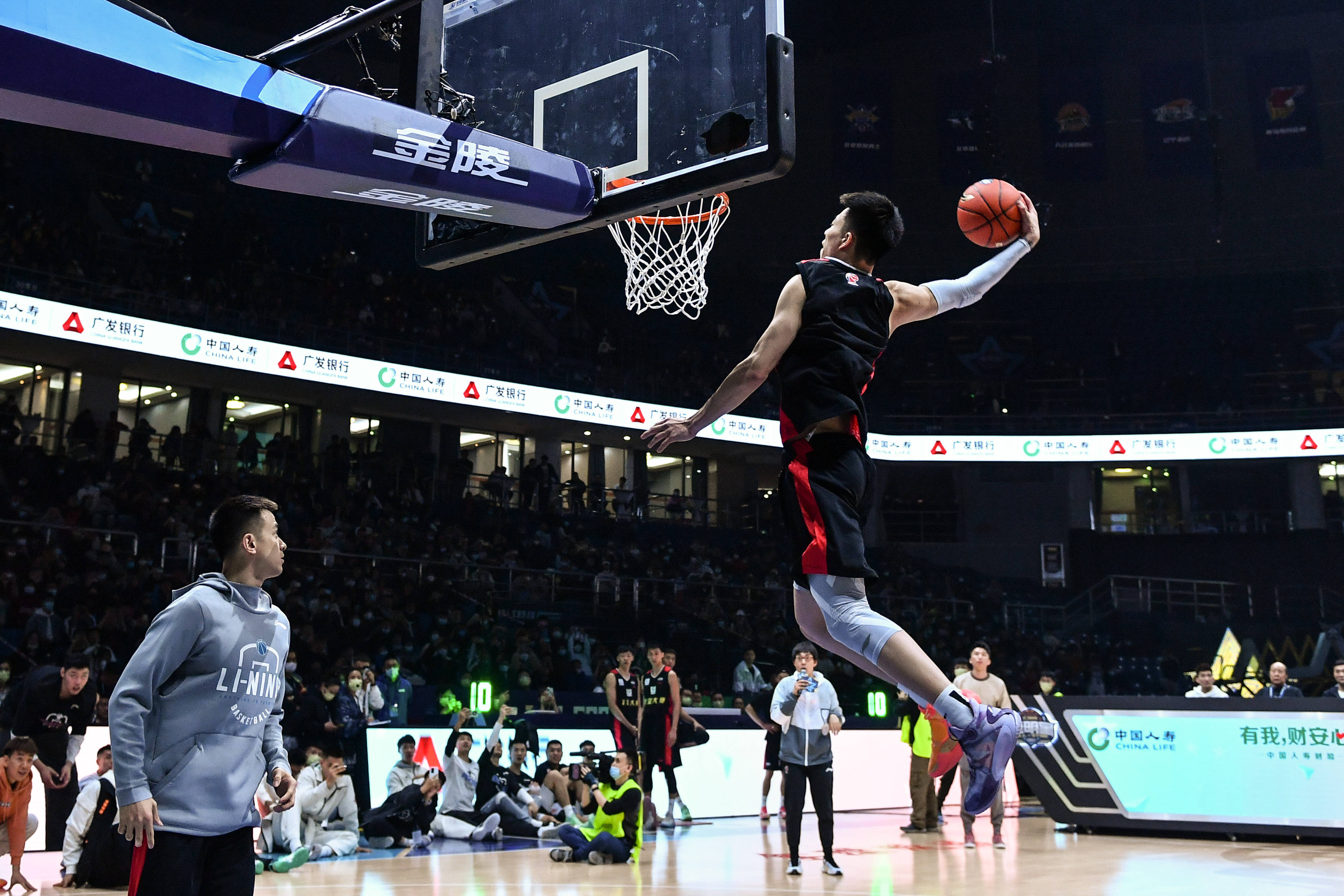 加盟云南玉昆？记者：巴西中场卡约即将前往中国踢球（记者：巴西中场卡约即将来华，或加盟云南玉昆）